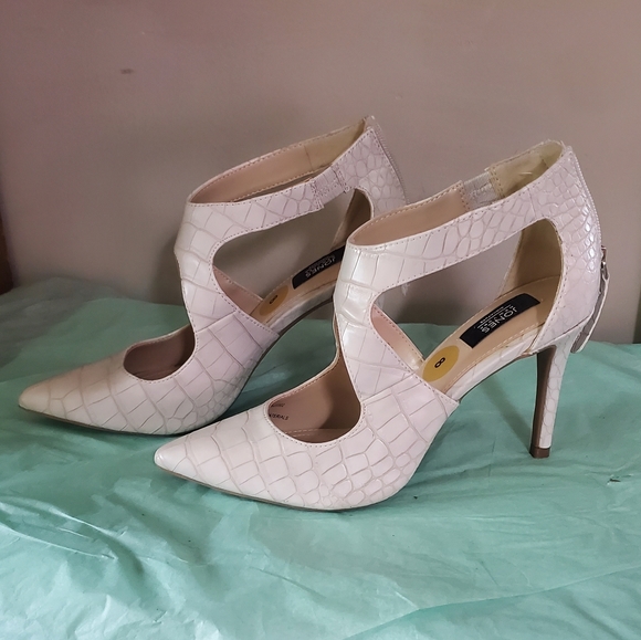 Jones New York Christine white pumps Size 8 - Picture 3 of 15